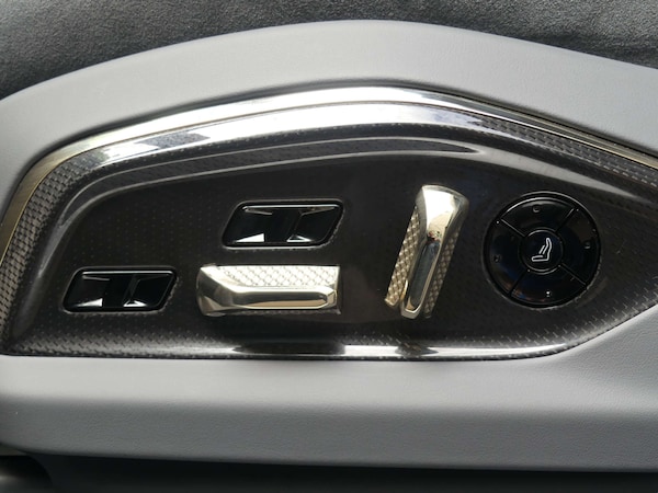 Used Lotus Eletre 2023 for sale - 75456931: Photo 96