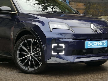 Used Renault 5 2025 for sale - 77547680: Photo