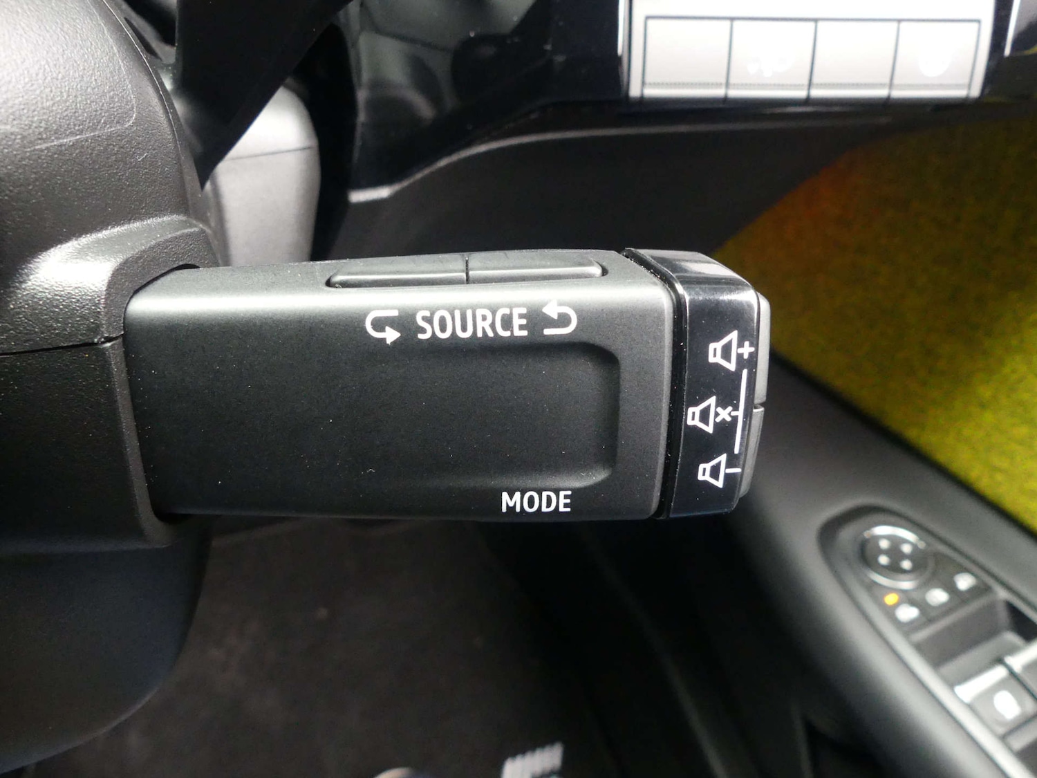 Used Renault 5 2025 for sale - 77547680: Photo 75