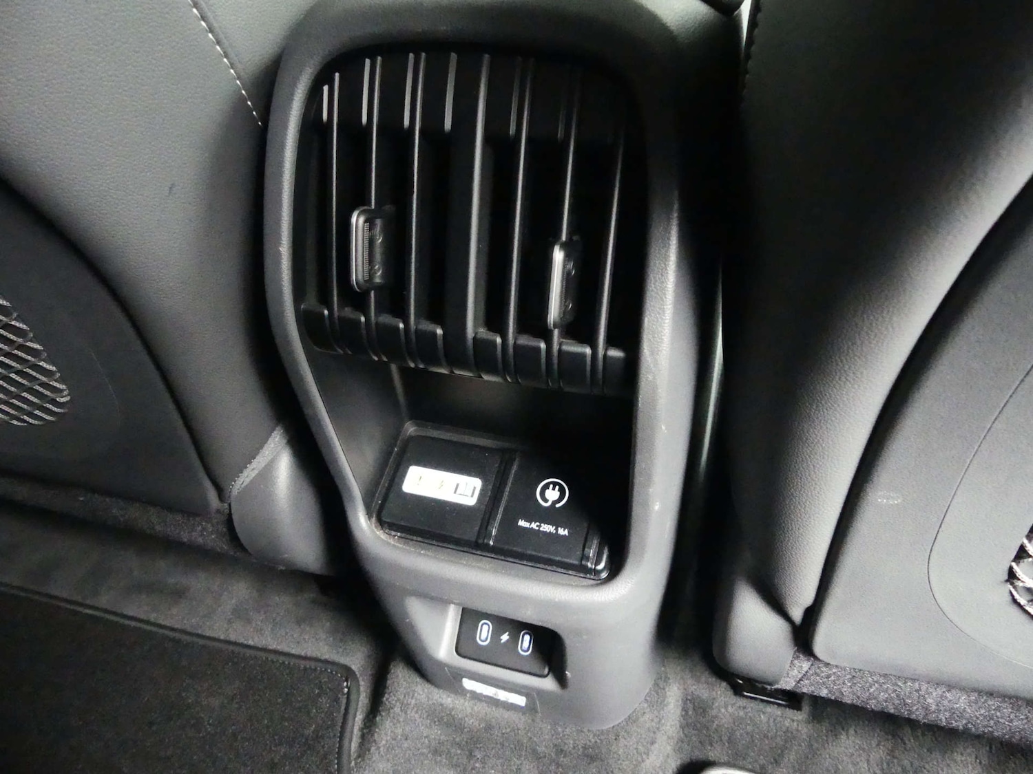 Used Hyundai KONA 2024 for sale - 77420180: Photo 75