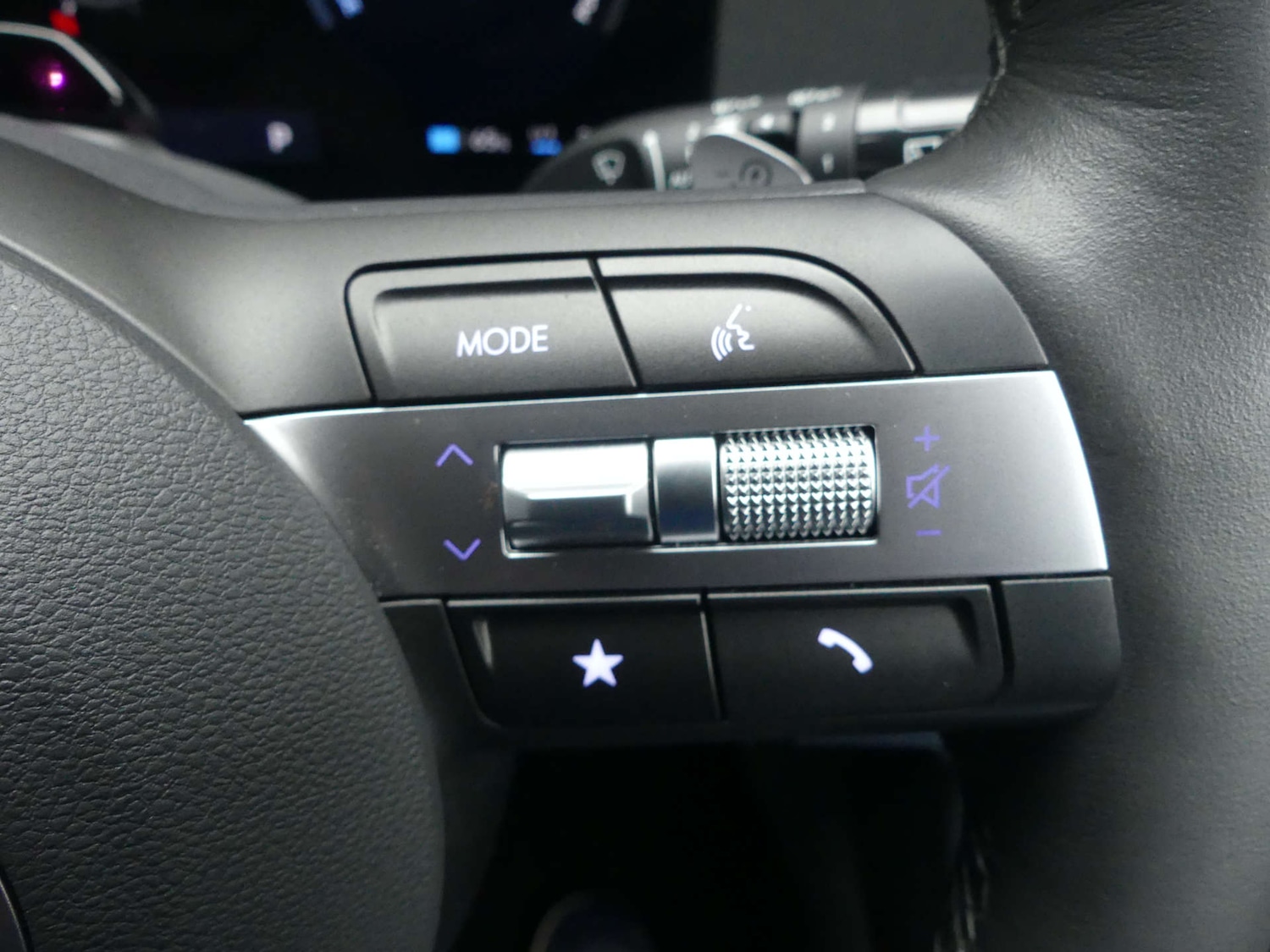 Used Hyundai KONA 2024 for sale - 77420180: Photo 78