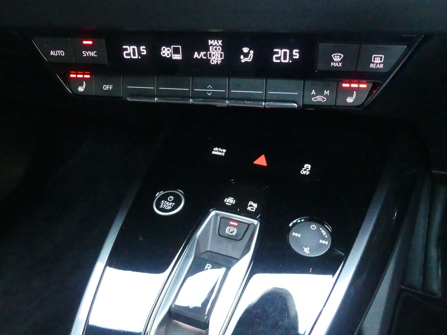 Used Audi Q4 e-tron 2023 for sale - 77975415: Photo 68