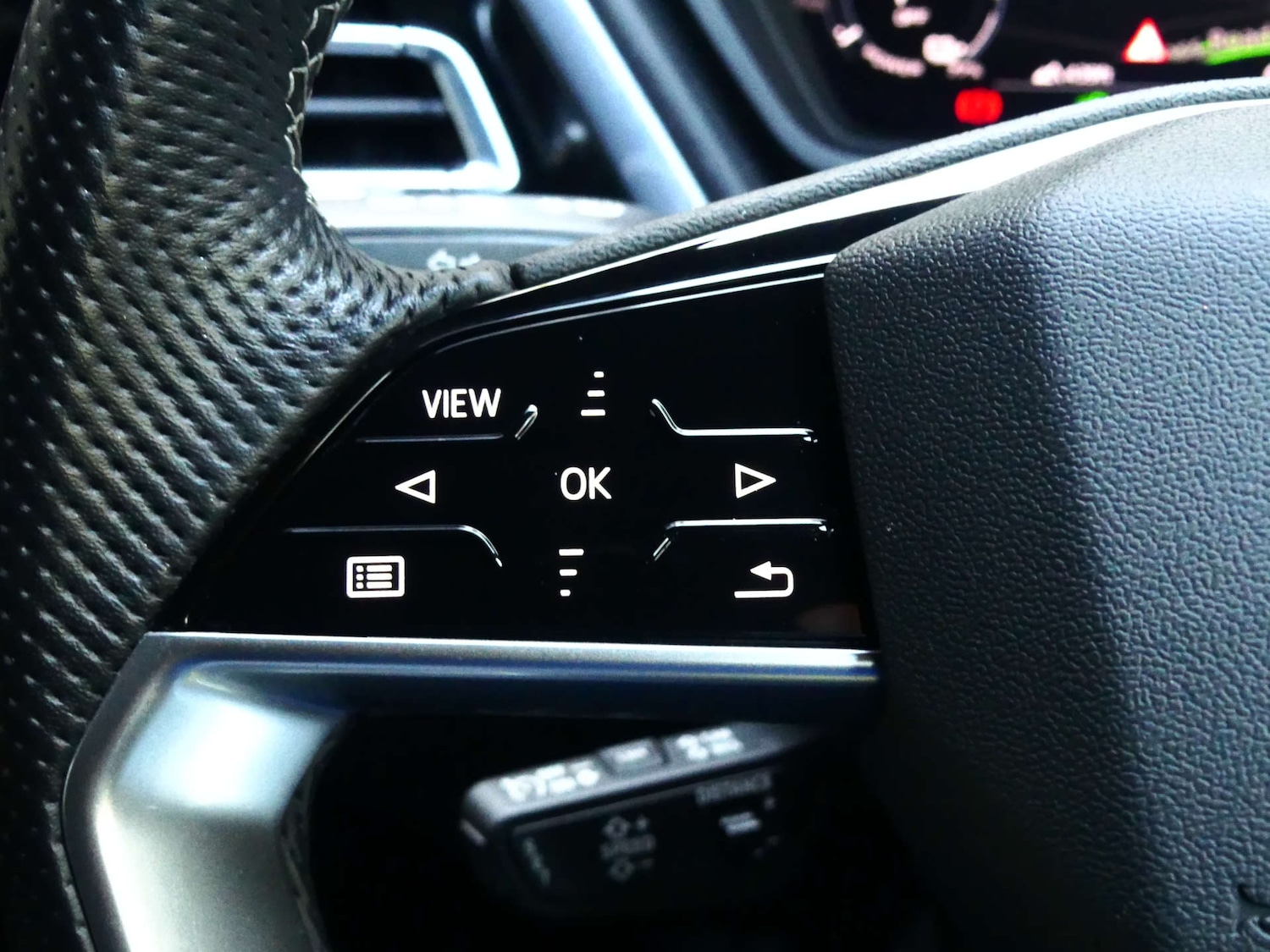 Used Audi Q4 e-tron 2023 for sale - 77975415: Photo 76