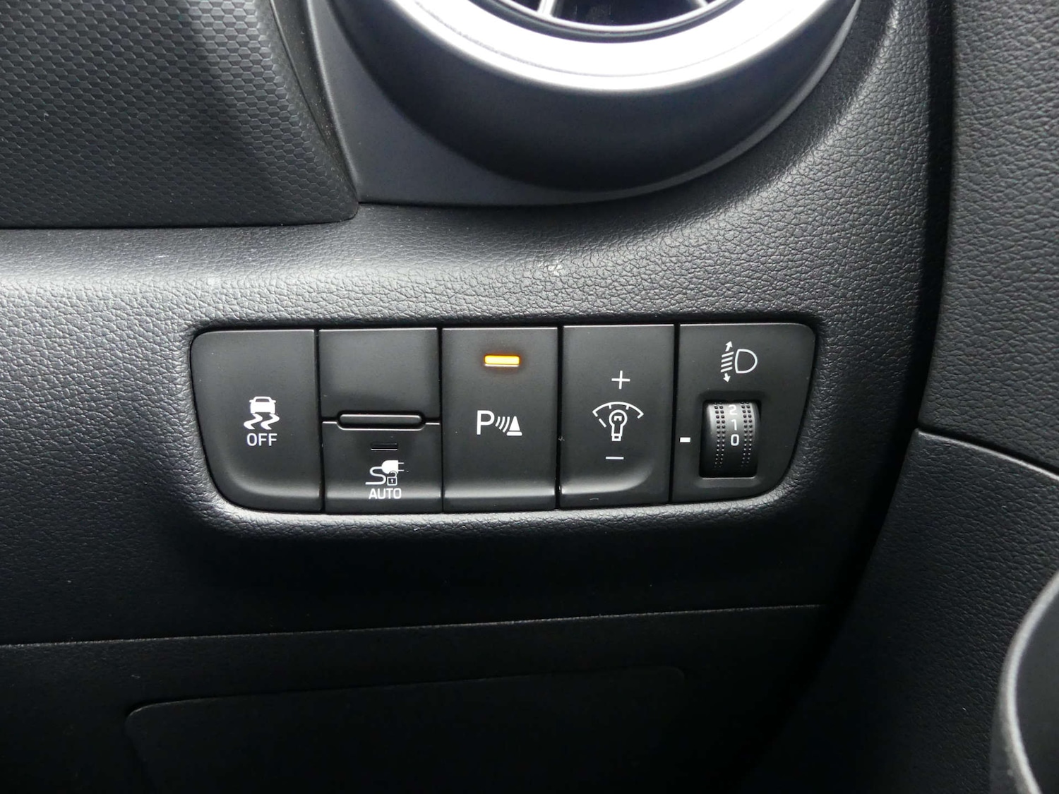 Used Hyundai KONA 2023 for sale - 77847568: Photo 70