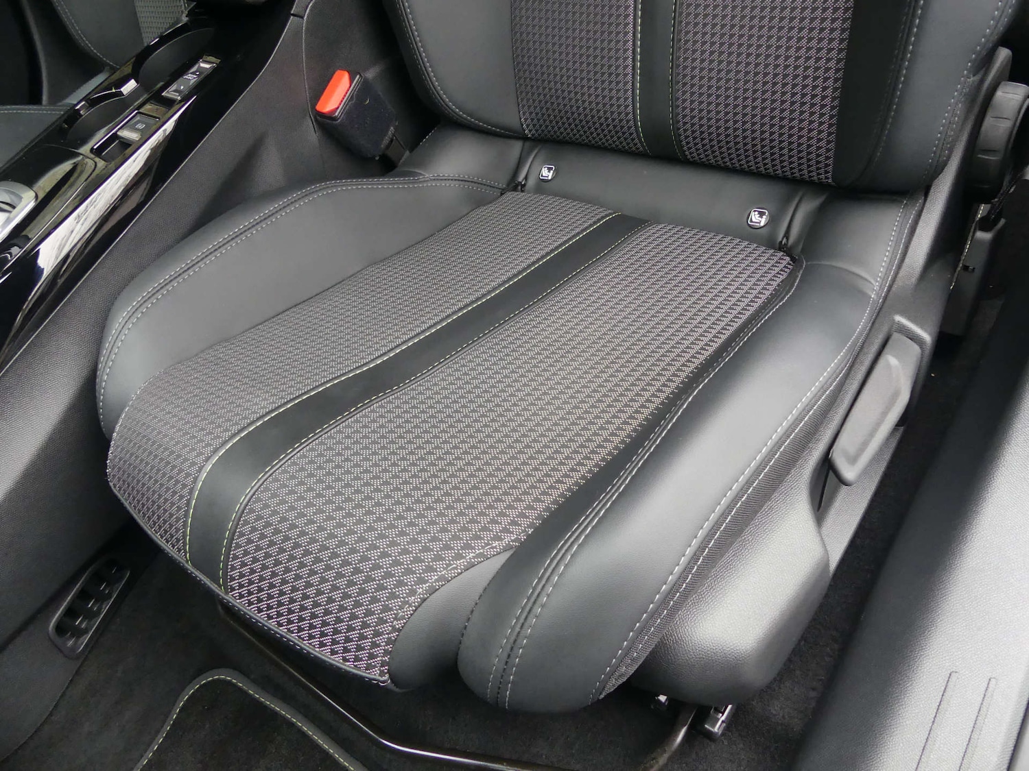 Used Peugeot 208 2021 for sale - 77778161: Photo 35