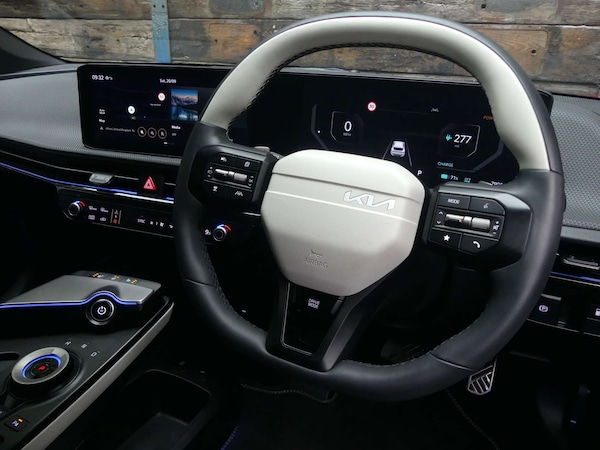 Used Kia EV6 2025 for sale - 76007329: Photo 15