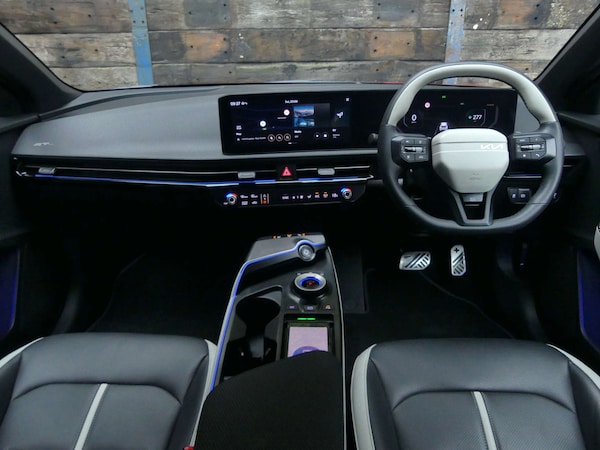 Used Kia EV6 2025 for sale - 76007329: Photo 2