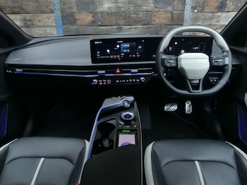 Used Kia EV6 2025 for sale - 76007329: Photo 2