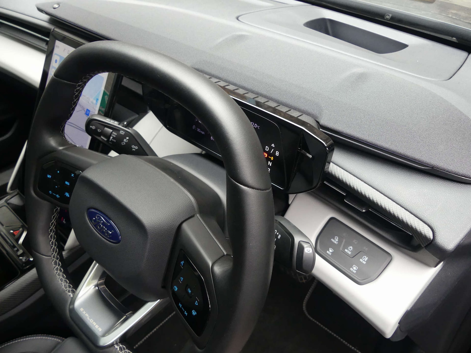 Used Ford Explorer 2024 for sale - 77240435: Photo 16