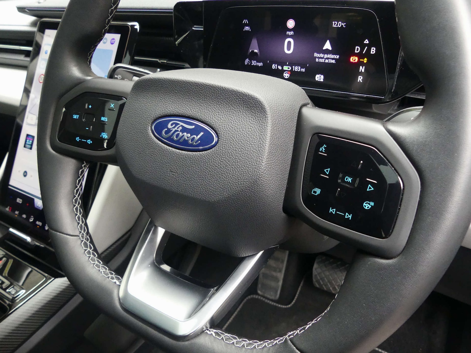 Used Ford Explorer 2024 for sale - 77240435: Photo 18