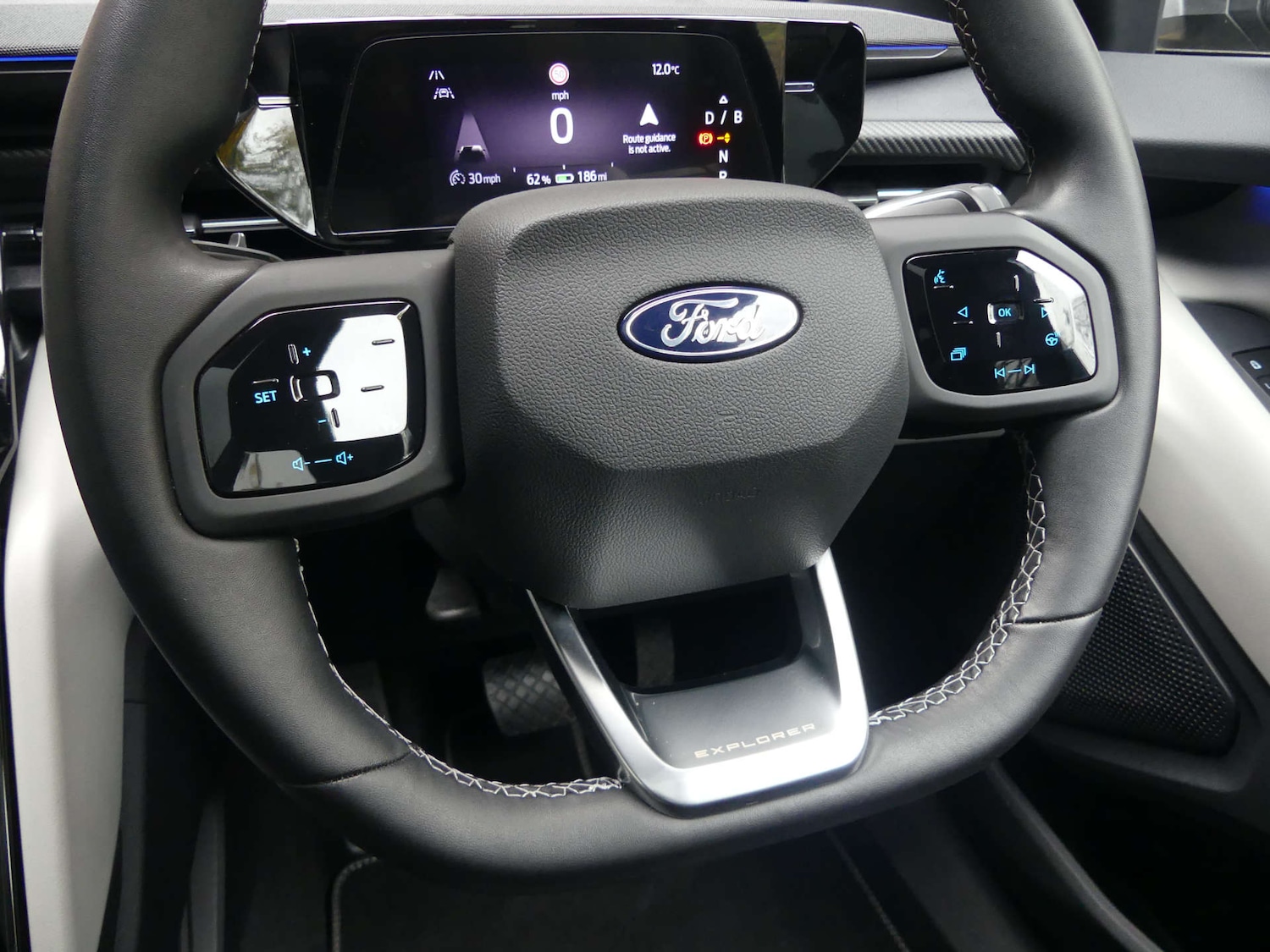 Used Ford Explorer 2024 for sale - 77240435: Photo 34