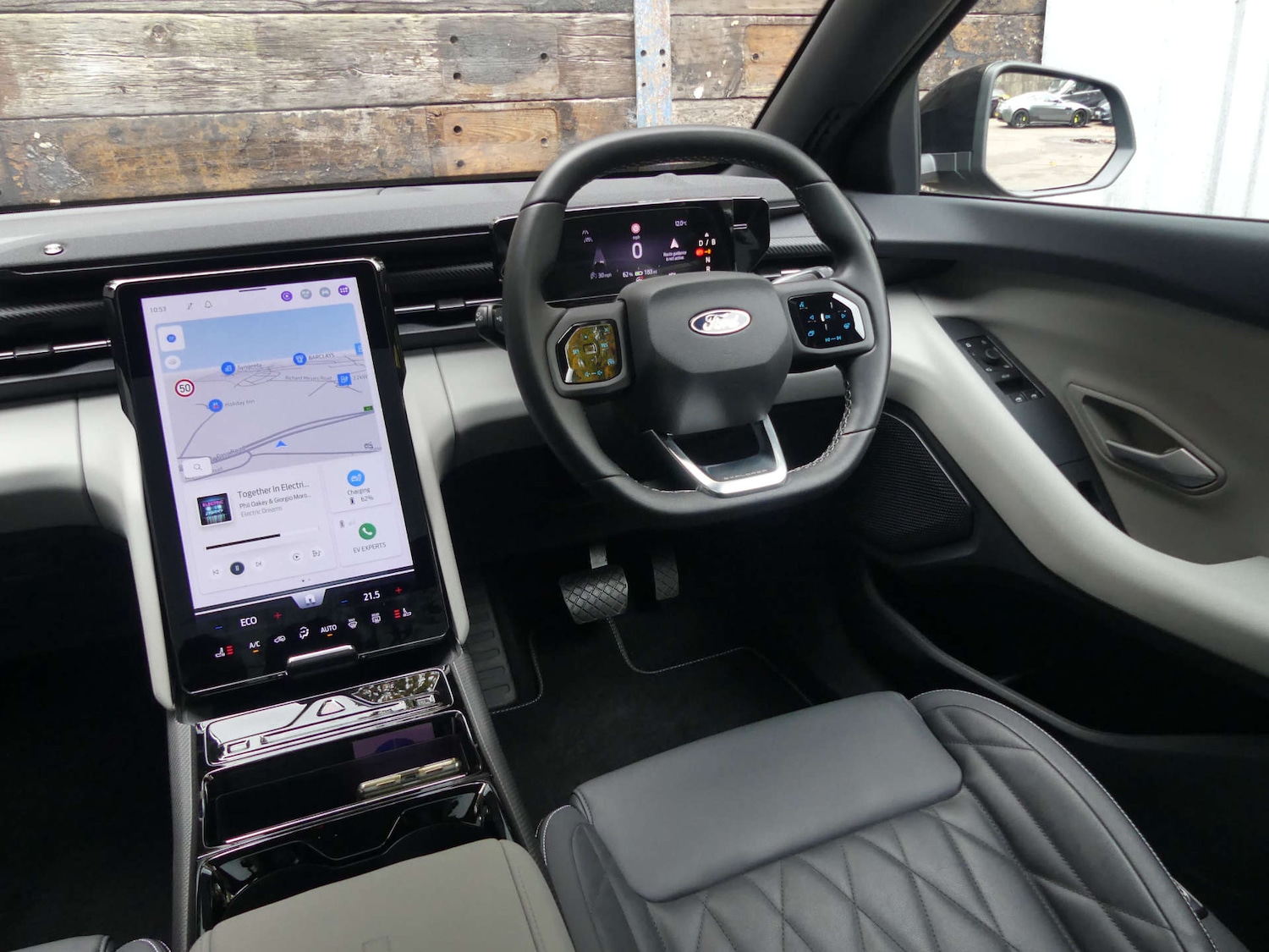 Used Ford Explorer 2024 for sale - 77240435: Photo 36