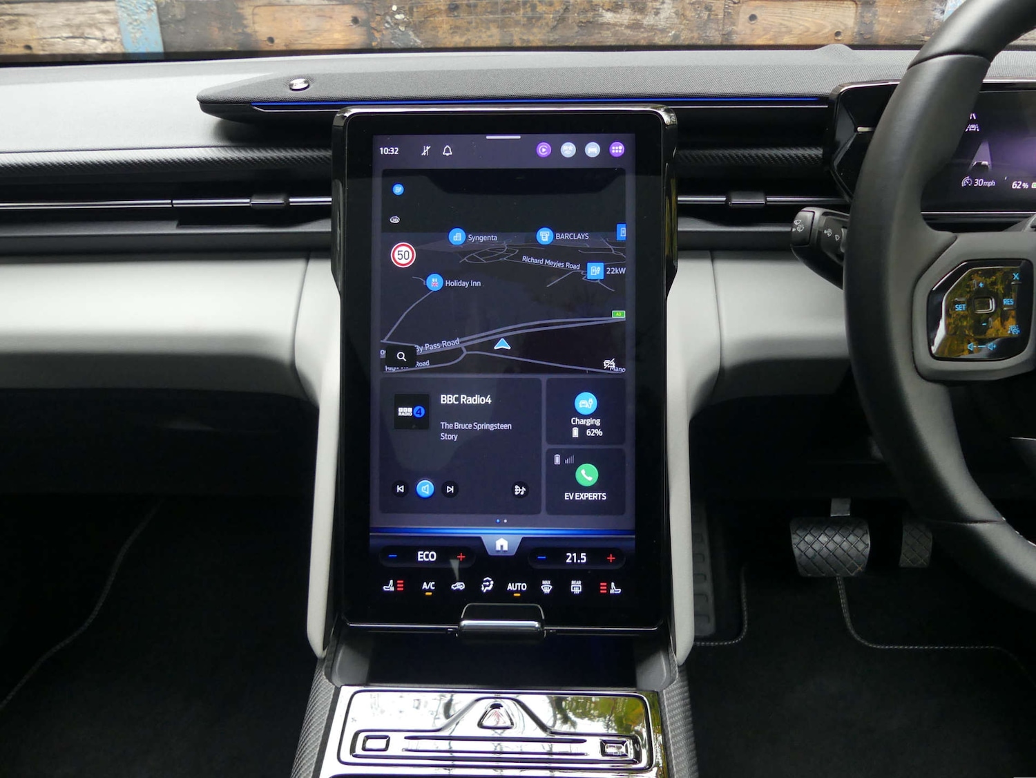 Used Ford Explorer 2024 for sale - 77240435: Photo 44