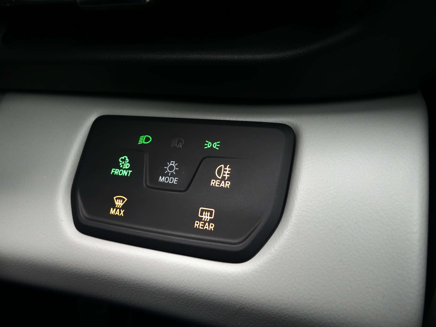 Used Ford Explorer 2024 for sale - 77240435: Photo 86