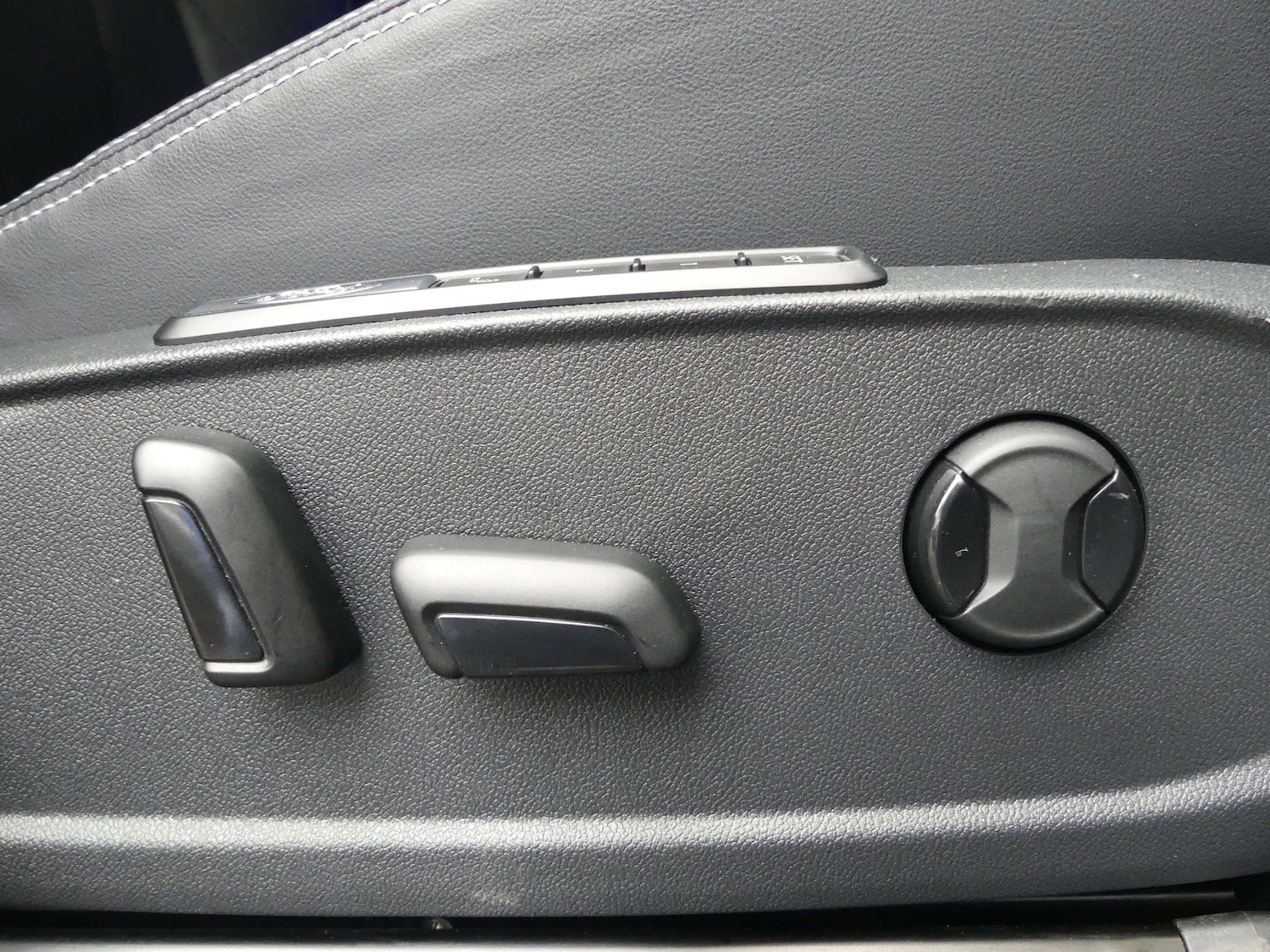 Used Ford Explorer 2024 for sale - 77240435: Photo 92