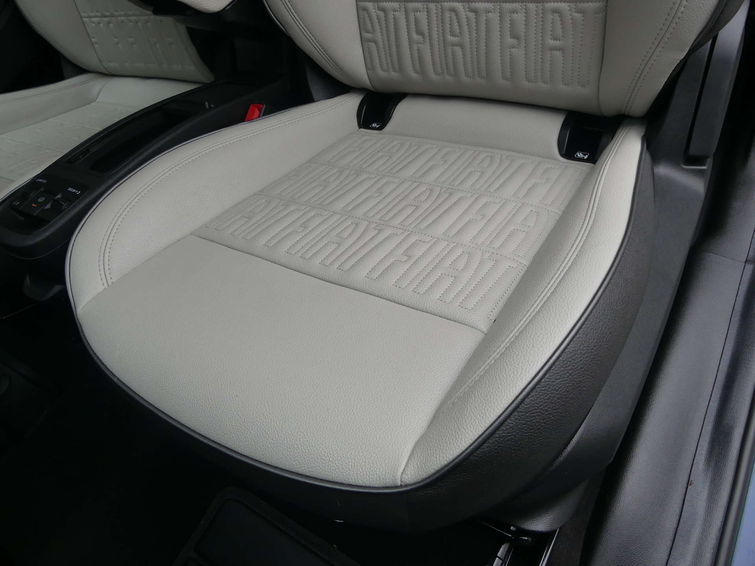 Used Fiat 500e 2022 for sale - 77628816: Photo 35