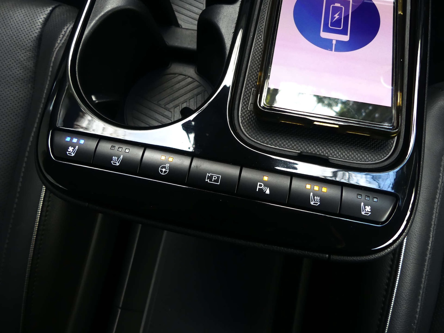 Used Hyundai IONIQ 5 2024 for sale - 77168080: Photo 75