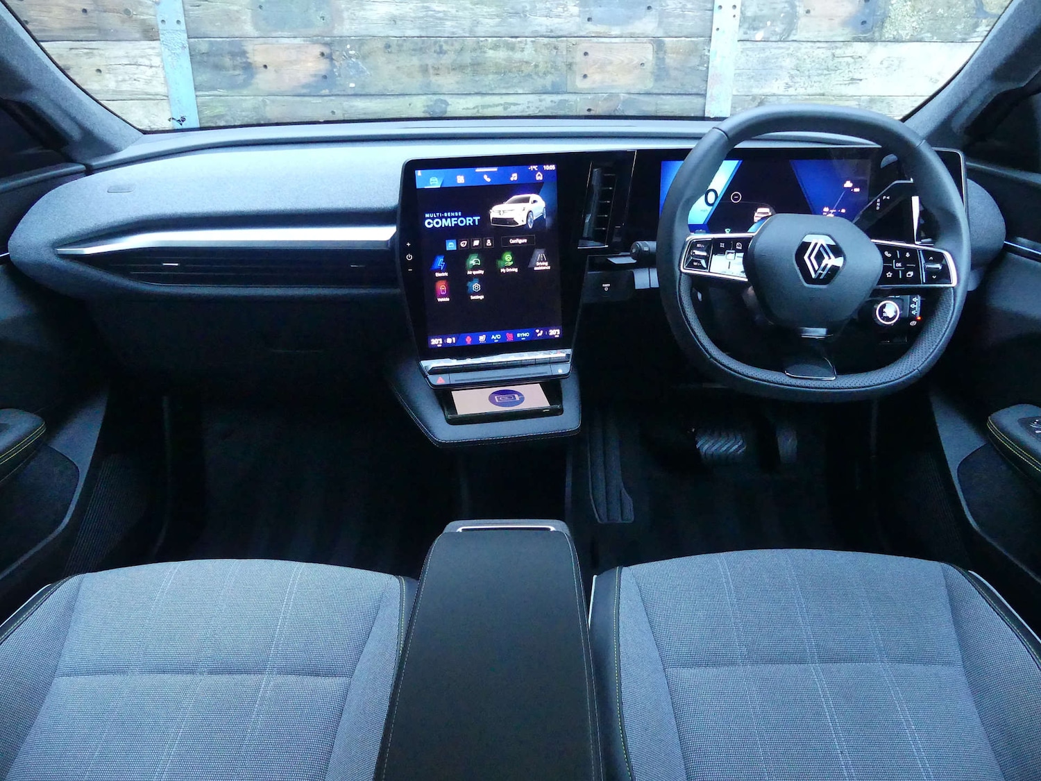 Used Renault Scenic 2024 for sale - 77094977: Photo 2