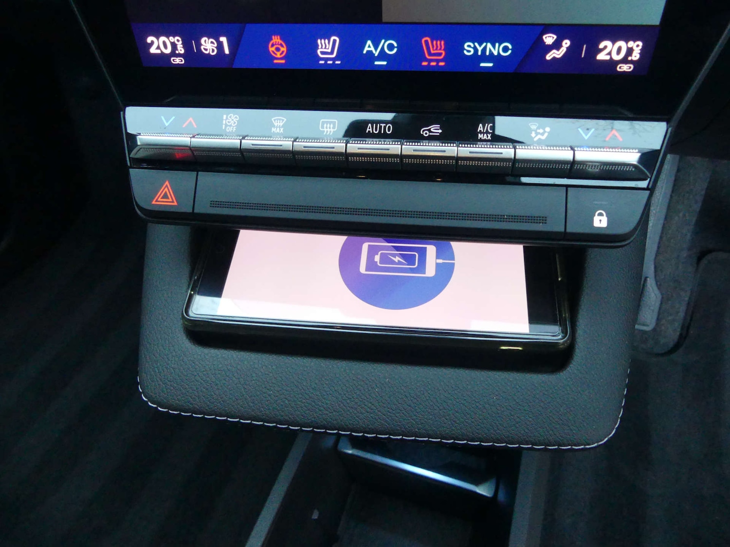 Used Renault Scenic 2024 for sale - 77094977: Photo 60