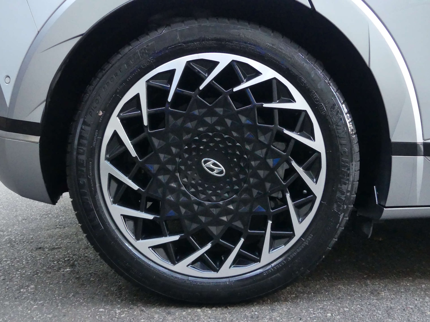 Used Hyundai IONIQ 5 2021 for sale - 76834610: Photo 100