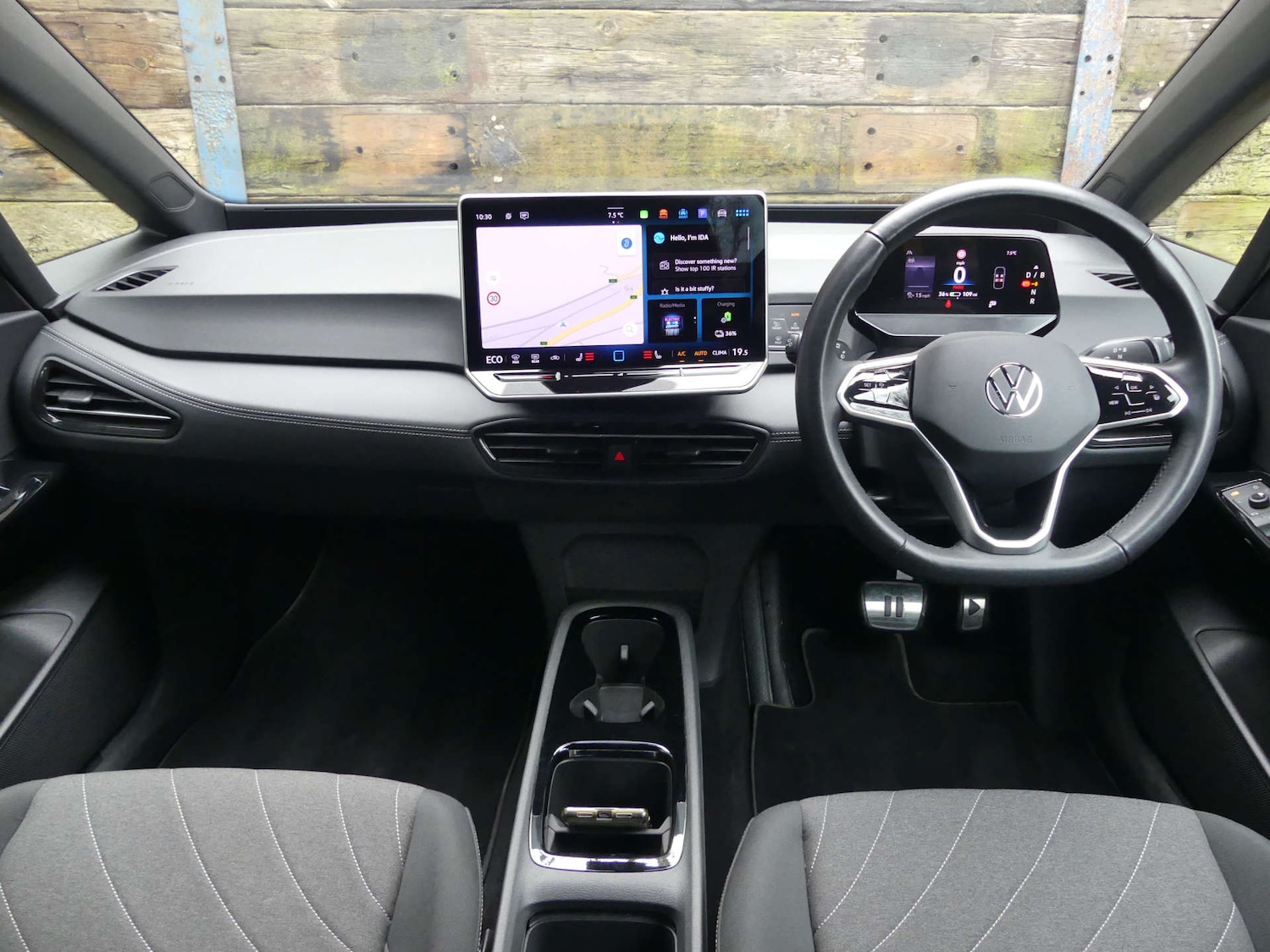 Used Volkswagen ID.3 2024 for sale - 77833276: Photo 2