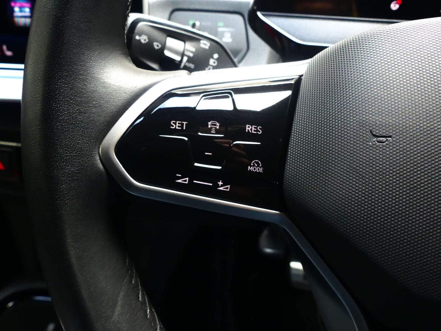 Used Volkswagen ID.3 2024 for sale - 77833276: Photo 77