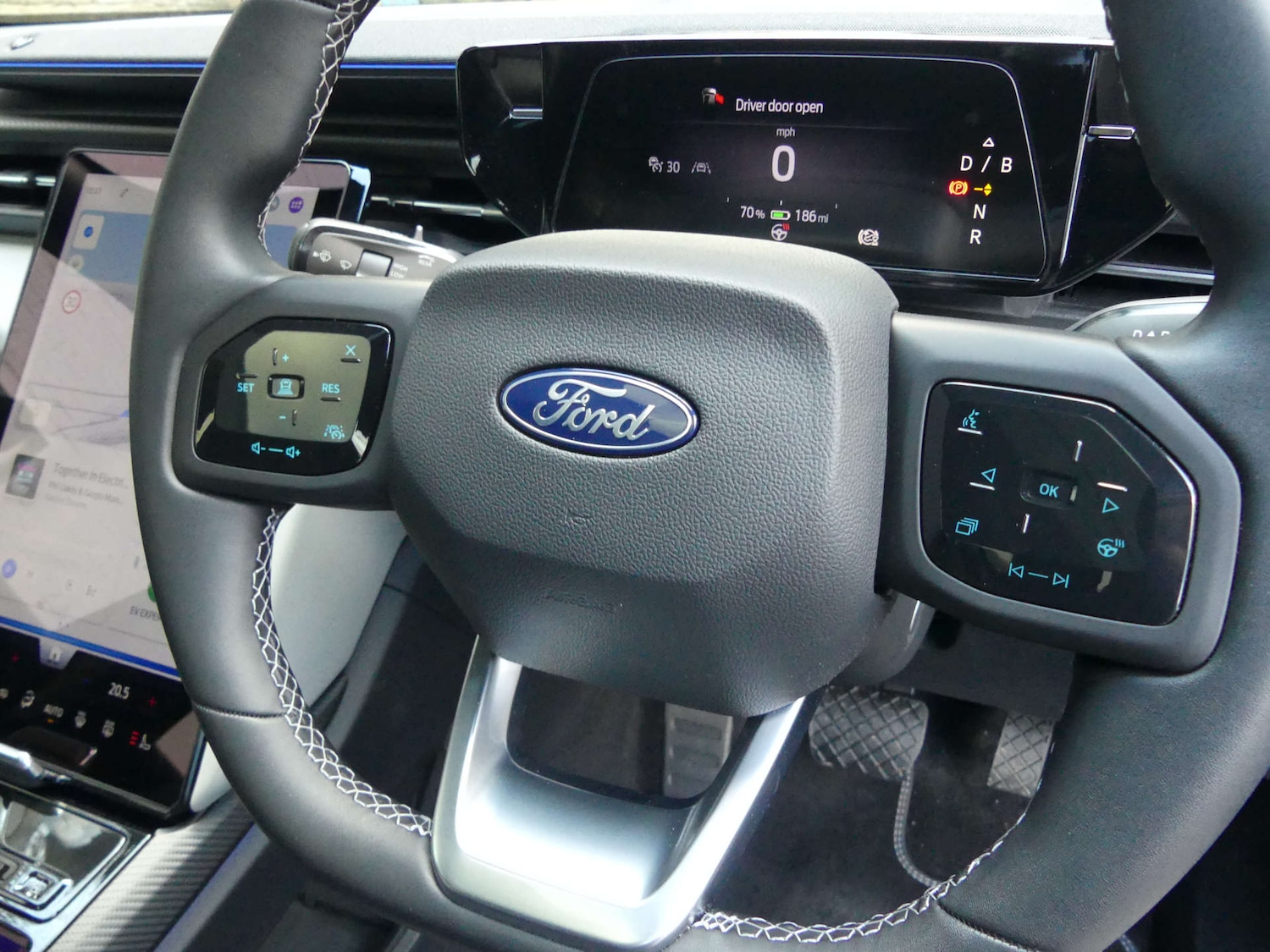 Used Ford Explorer 2025 for sale - 78031017: Photo 16