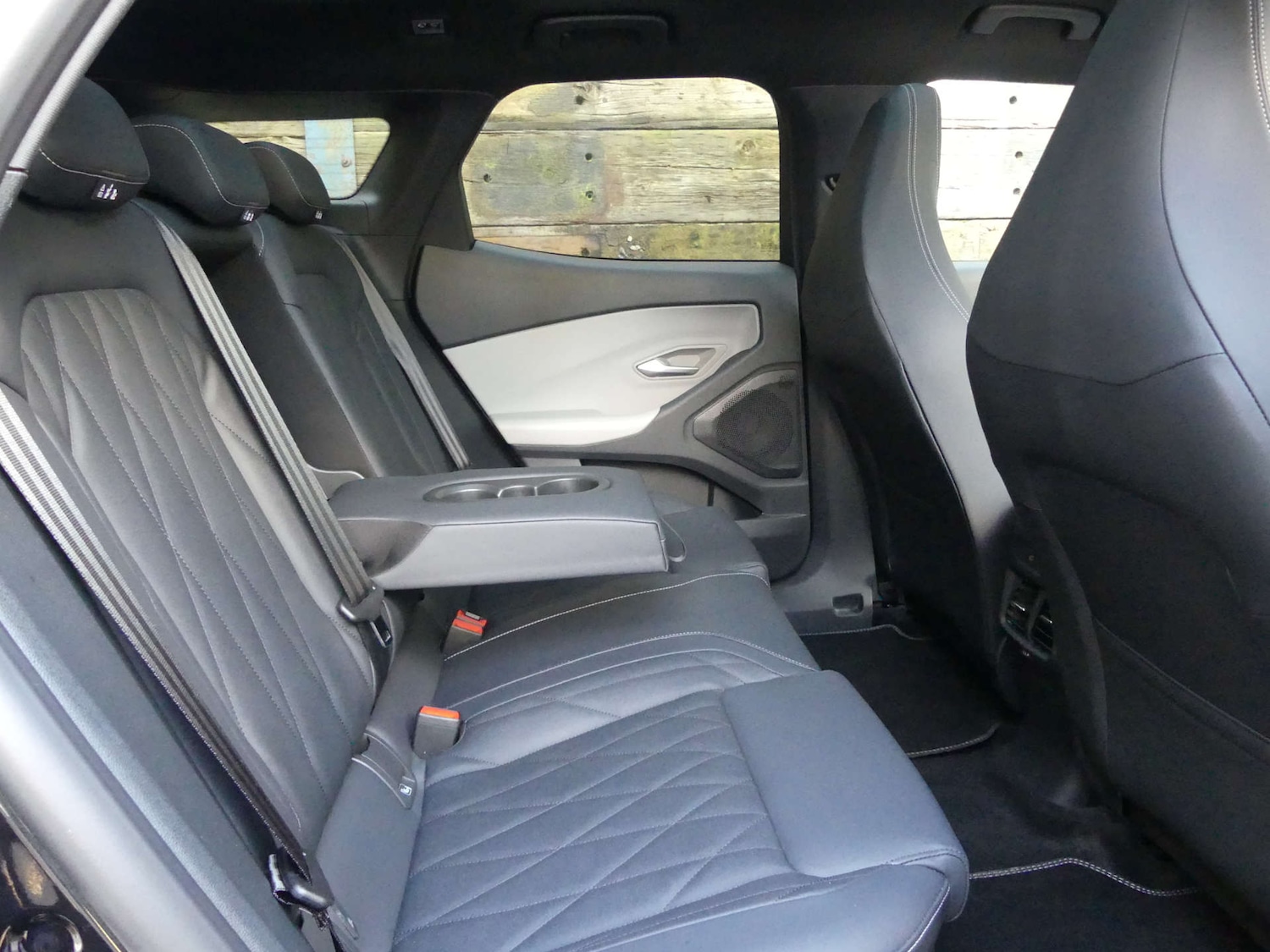 Used Ford Explorer 2025 for sale - 78031017: Photo 23