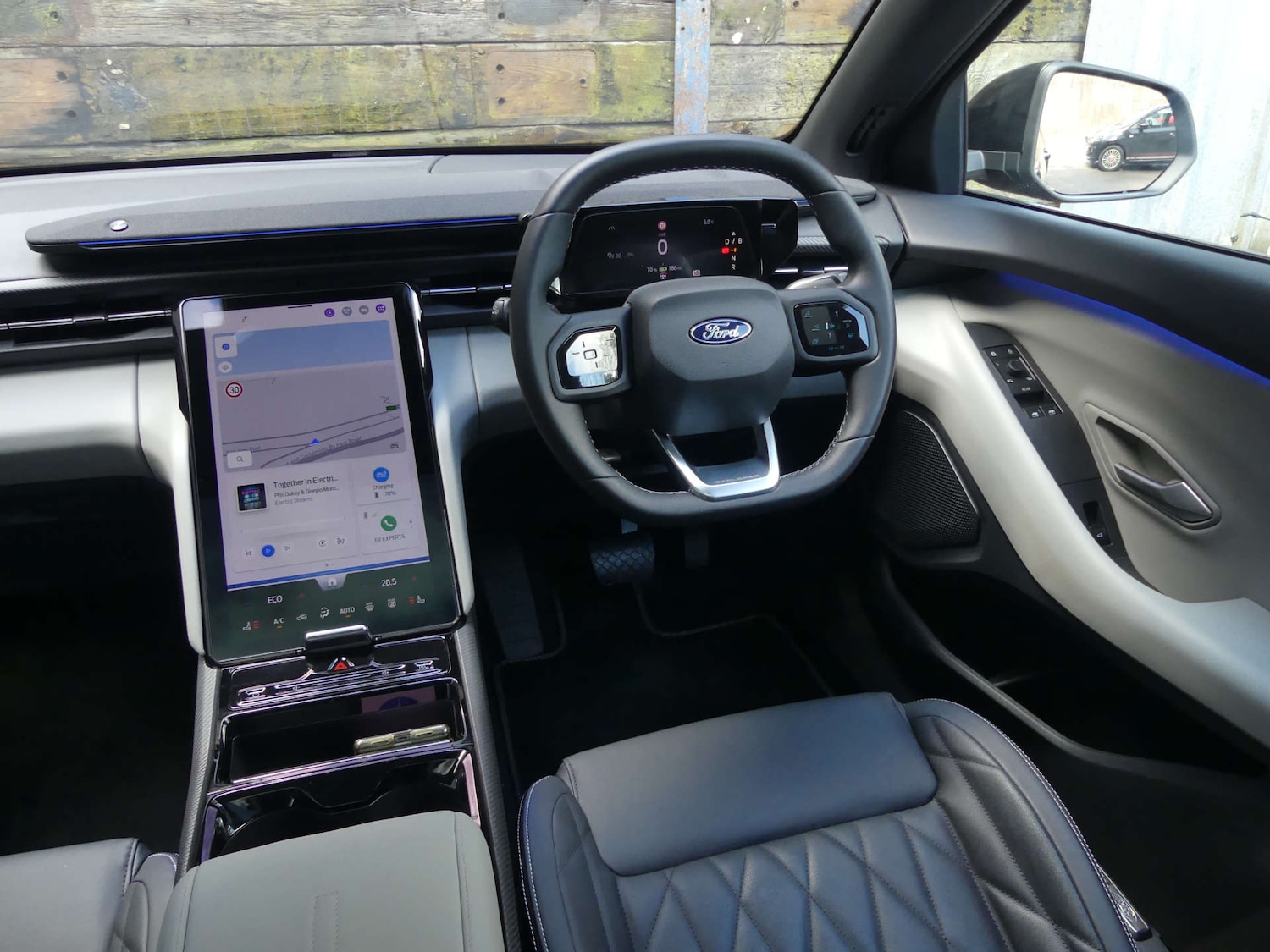 Used Ford Explorer 2025 for sale - 78031017: Photo 35