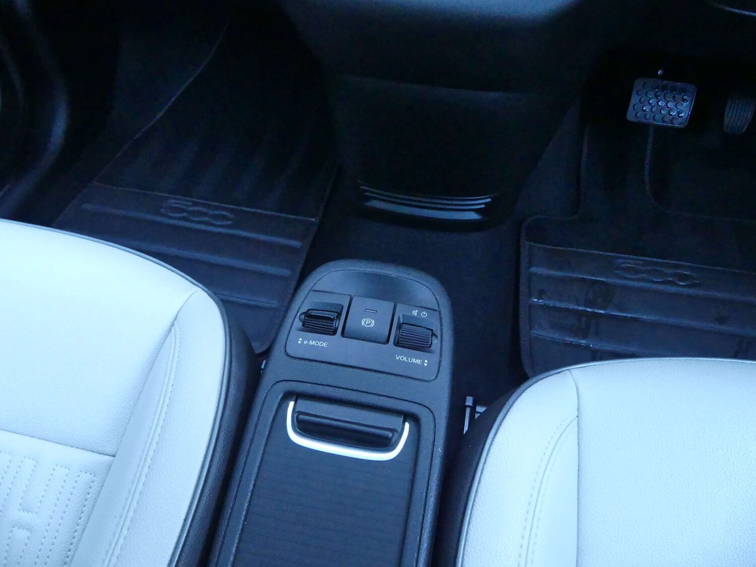 Used Fiat 500 2021 for sale - 77022608: Photo 69