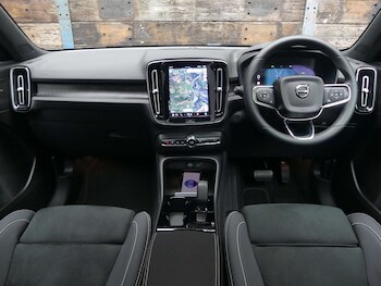 Used Volvo C40 2023 for sale - 76148239: Photo 2