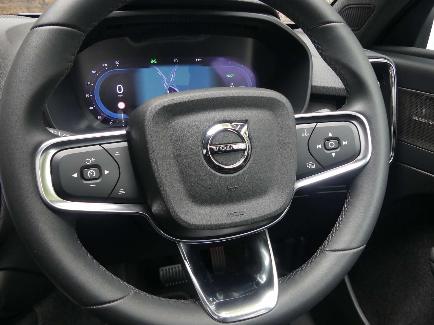 Used Volvo C40 2023 for sale - 76148239: Photo 31