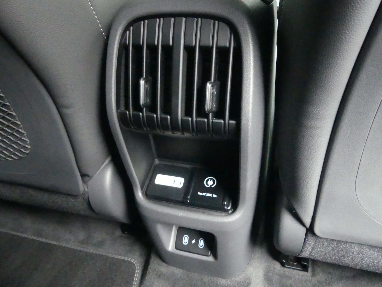 Used Hyundai KONA 2024 for sale - 76921265: Photo 75