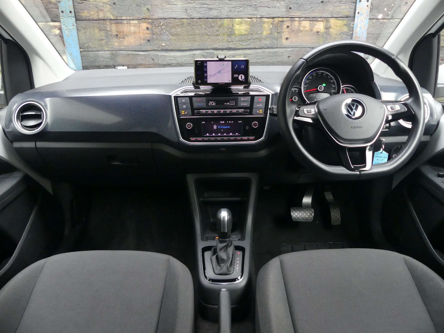 Used Volkswagen up! 2022 for sale - 77349814: Photo 2