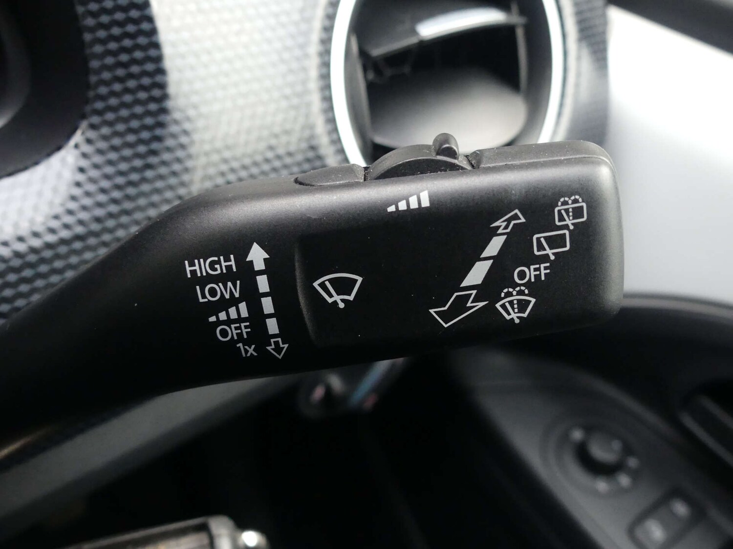 Used Volkswagen up! 2022 for sale - 77349814: Photo 66