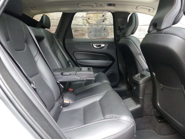 Used Volvo XC60 2018 for sale - 76277397: Photo 23
