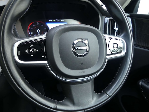 Used Volvo XC60 2018 for sale - 76277397: Photo 32