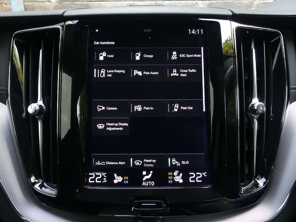 Used Volvo XC60 2018 for sale - 76277397: Photo 69