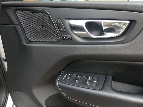 Used Volvo XC60 2018 for sale - 76277397: Photo 86