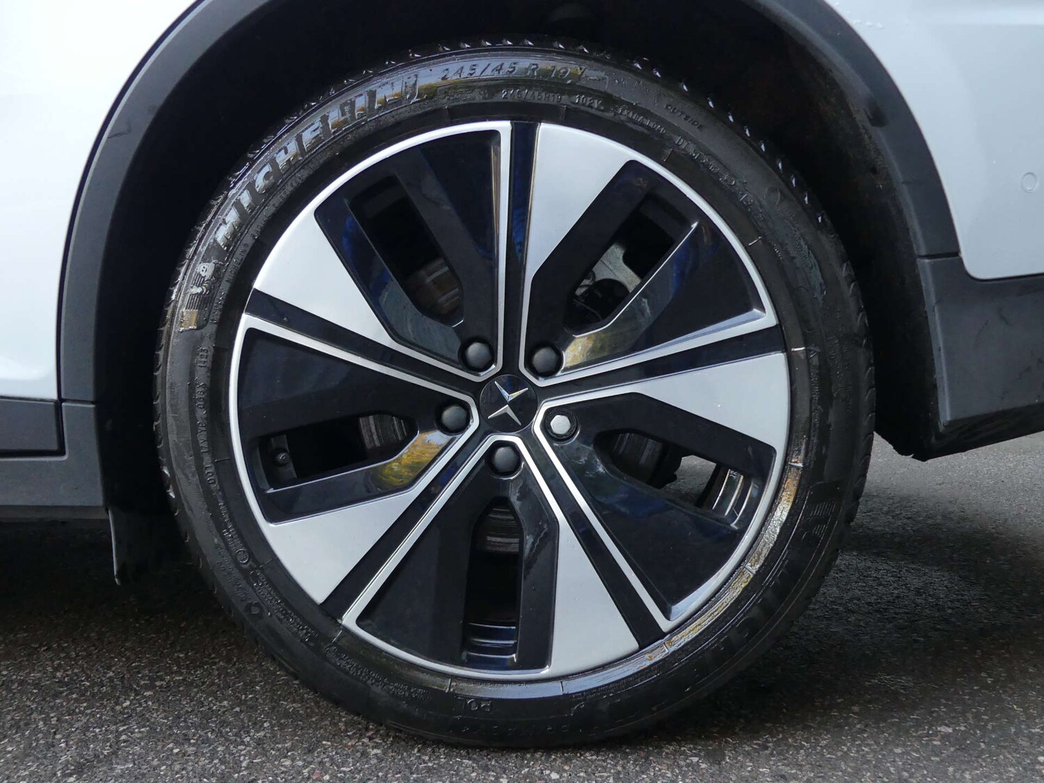 Used Polestar Polestar 2 2023 for sale - 76277409: Photo 95