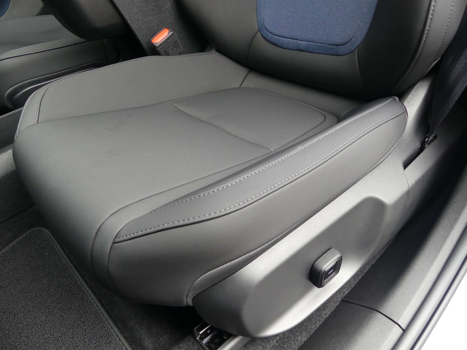 Used Volvo EX30 2024 for sale - 76277408: Photo 39