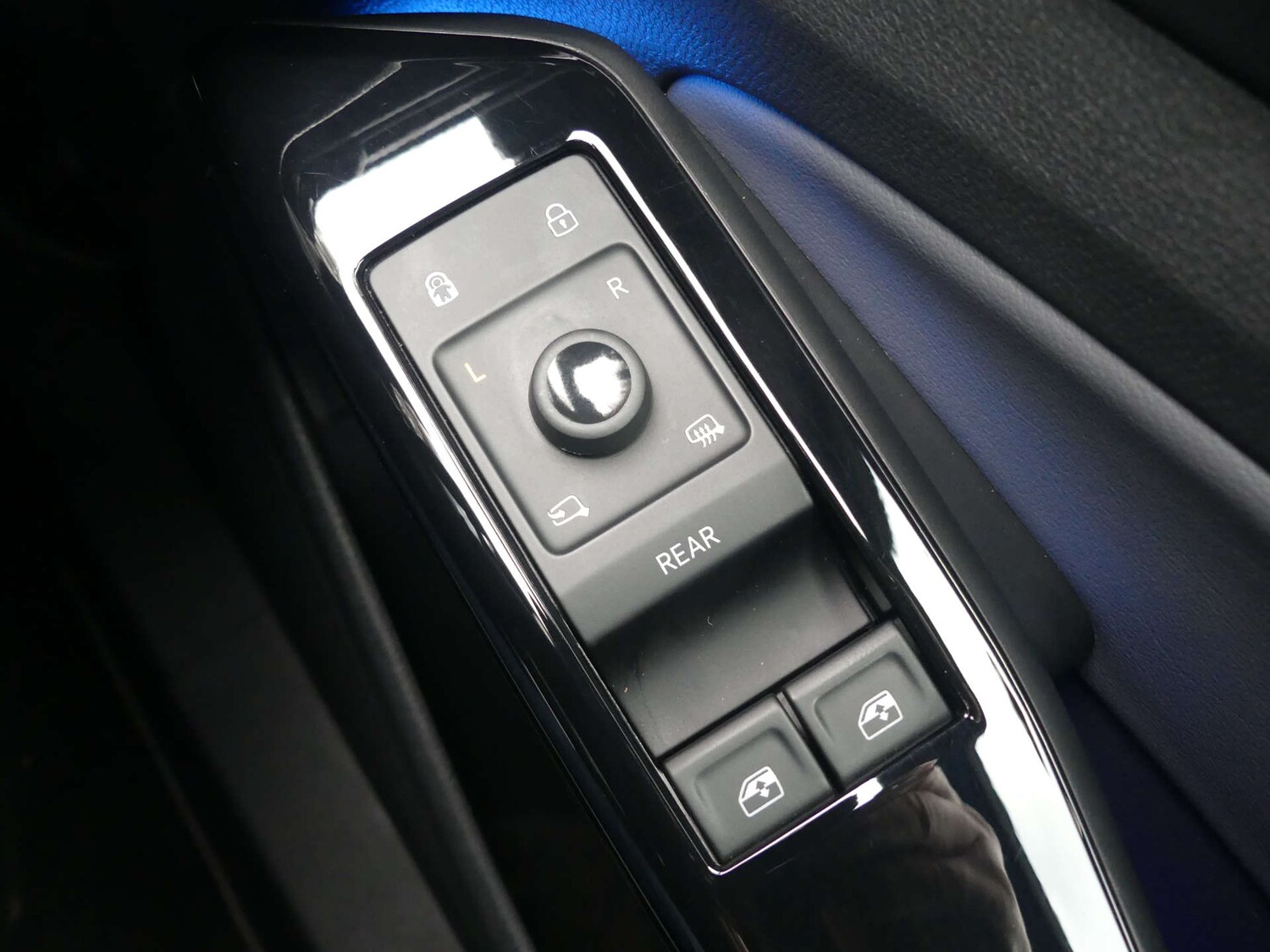 Used Volkswagen ID.4 2022 for sale - 77318254: Photo 81