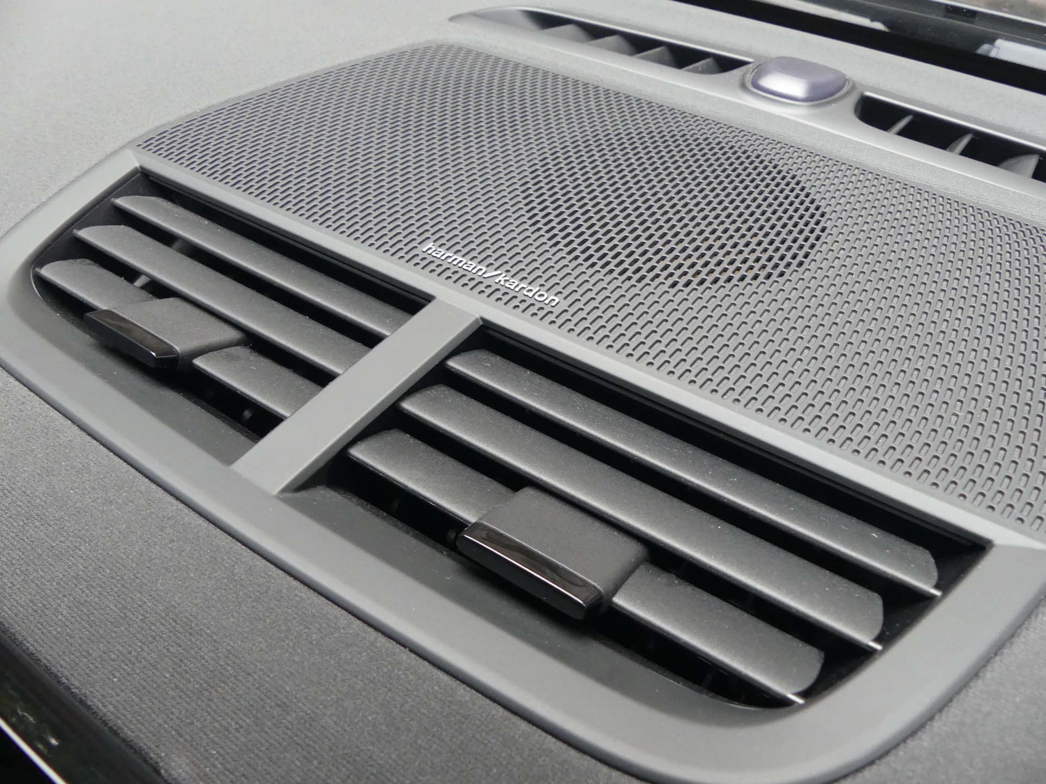 Used Polestar Polestar 2 2022 for sale - 76046383: Photo 69