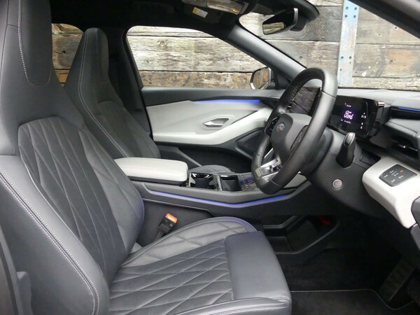 Used Ford Explorer 2024 for sale - 76263527: Photo 19