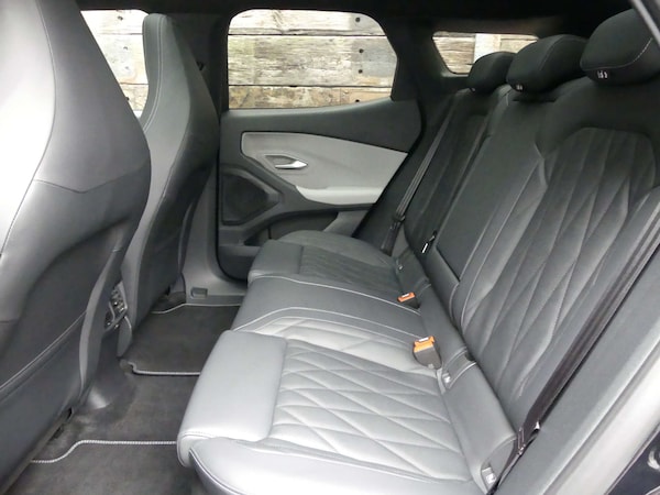Used Ford Explorer 2024 for sale - 76263527: Photo 41