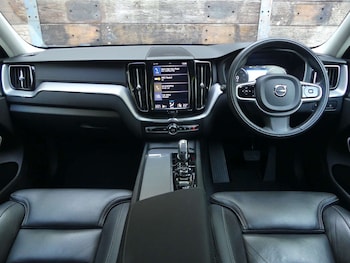 Used Volvo XC60 2018 for sale - 75861657: Photo