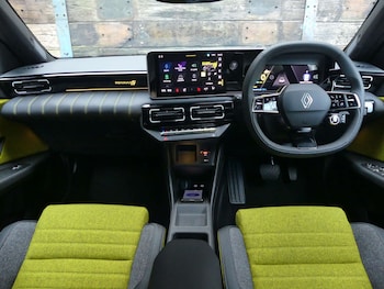 Used Renault 5 2025 for sale - 76577492: Photo