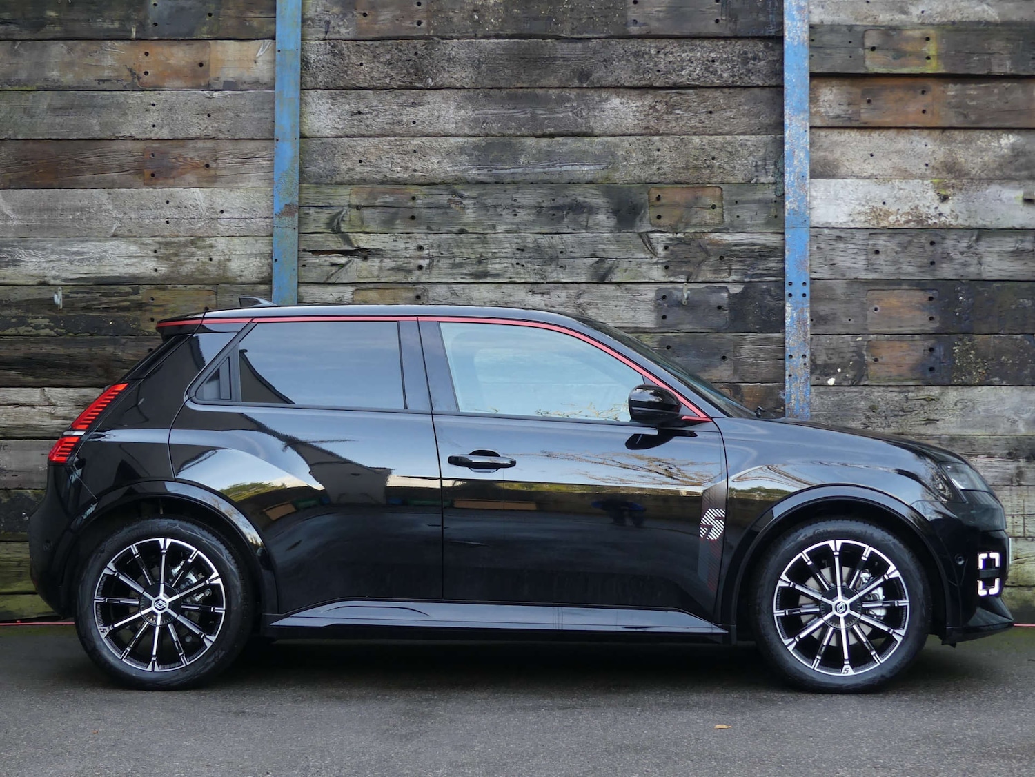 Used Renault 5 2025 for sale - 76577492: Photo 5