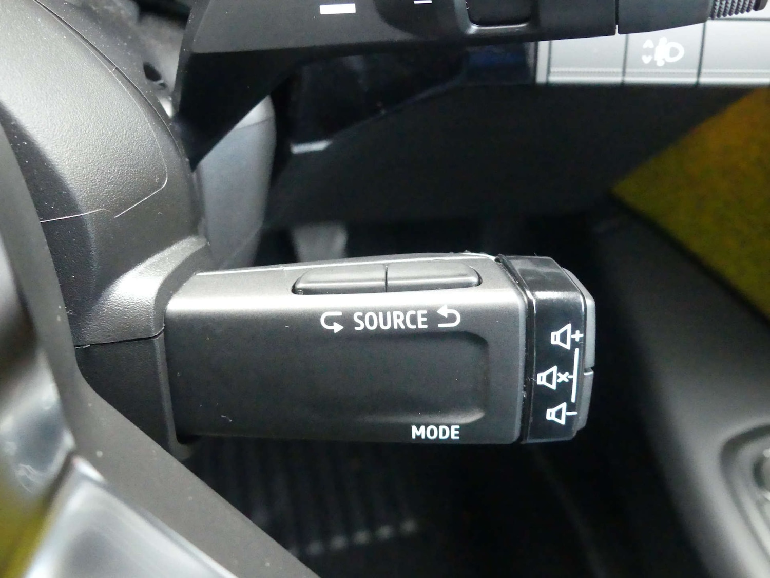 Used Renault 5 2025 for sale - 76577492: Photo 72