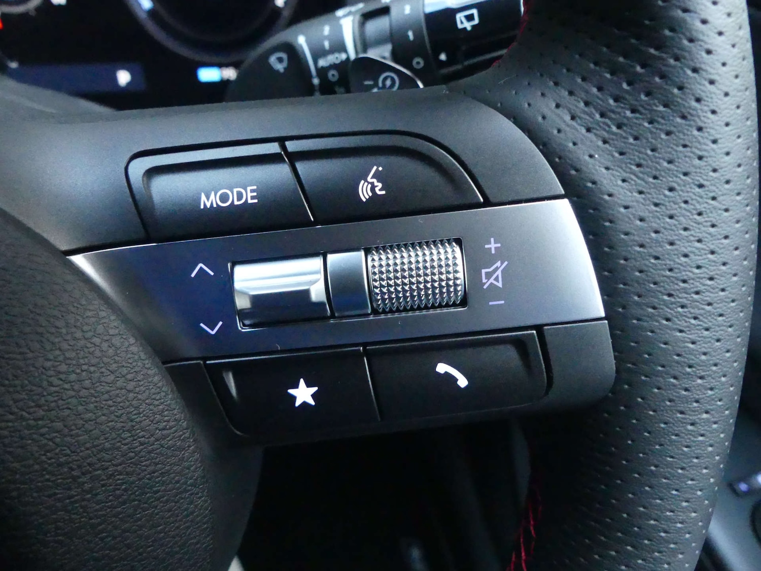 Used Hyundai KONA 2025 for sale - 77262724: Photo 72